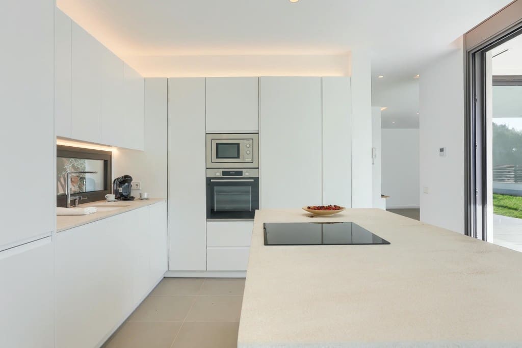 3 bedroom Villa for sale in Pollensa / Pollenca with pool - € 1,050,000 (Ref: 9530086)