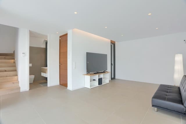 3 bedroom Villa for sale in Pollensa / Pollença with pool - € 1,050,000 (Ref: 9530086)