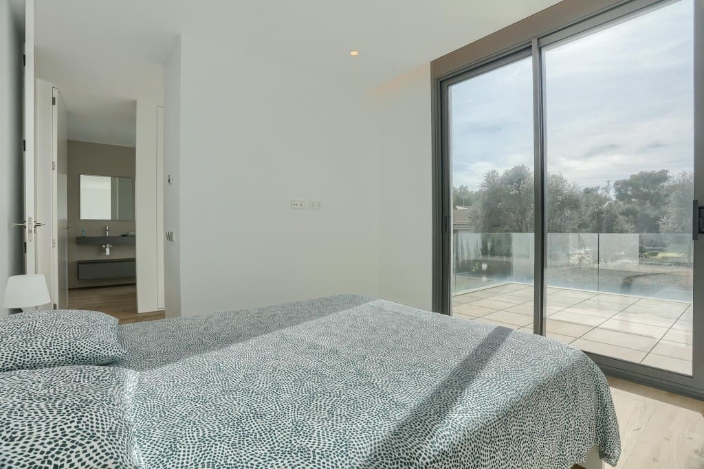 3 bedroom Villa for sale in Pollensa / Pollenca with pool - € 1,050,000 (Ref: 9530086)