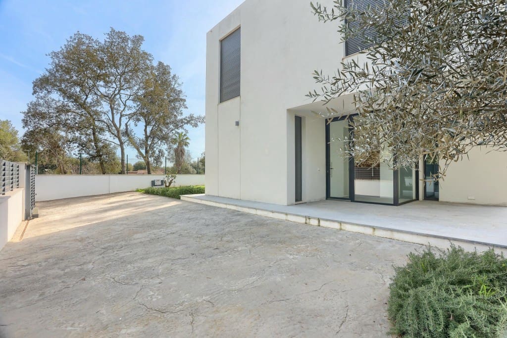 3 bedroom Villa for sale in Pollensa / Pollenca with pool - € 1,050,000 (Ref: 9530086)