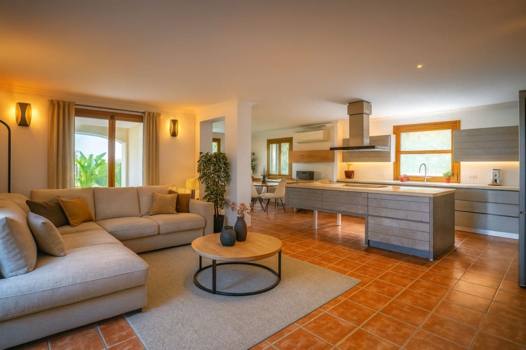 6 bedroom Finca/Country House for sale in Alcudia with pool garage - € 2,690,000 (Ref: 9530092)
