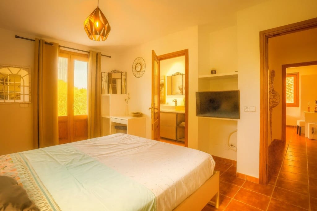 6 bedroom Finca/Country House for sale in Alcudia with pool garage - € 2,690,000 (Ref: 9530092)