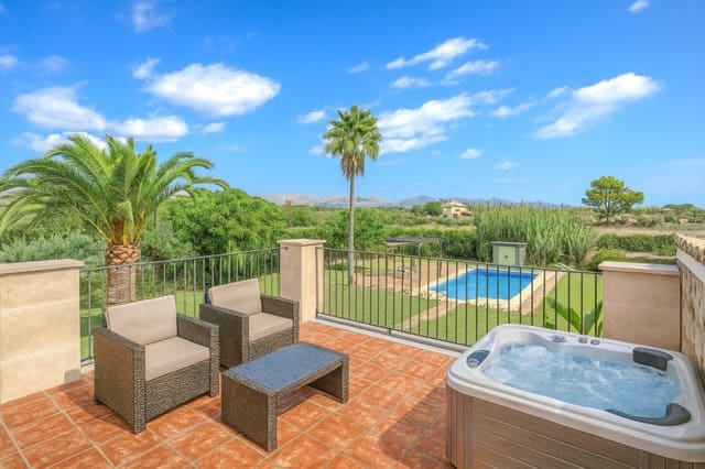 6 makuuhuone Maalaistalo myytävänä paikassa Alcúdia mukana uima-altaan 
autotalli - 2 690 000 € (Ref: 9530092)