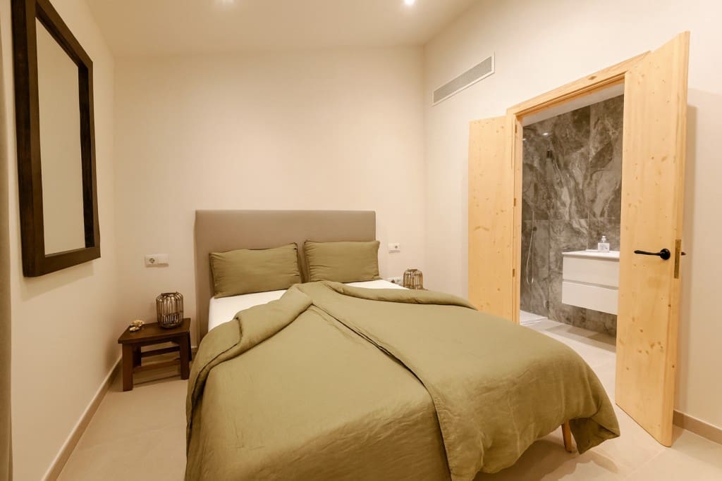 3 chambre Maison de Ville à vendre à Santa Maria del Cami avec piscine - 739 000 € (Ref: 9530097)