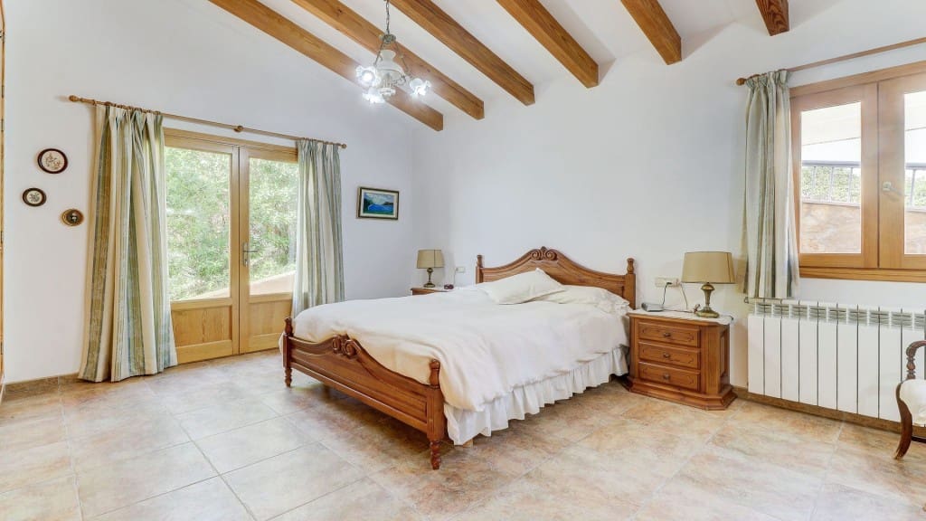 4 slaapkamer Villa te koop in Bunyola met zwembad garage - € 1.250.000 (Ref: 9533276)