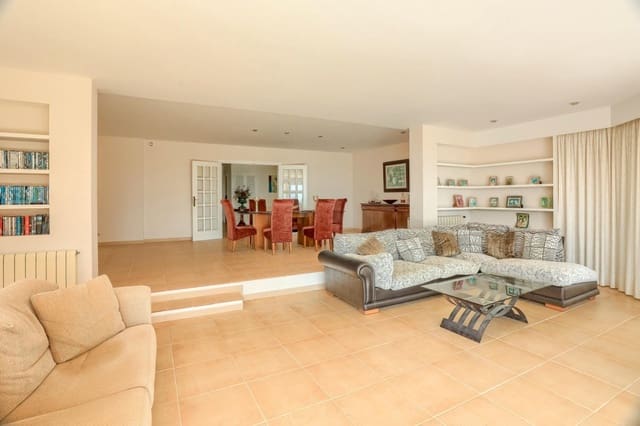 5 makuuhuone Huvila myytävänä paikassa Alcúdia mukana uima-altaan 
autotalli - 2 275 000 € (Ref: 9533279)