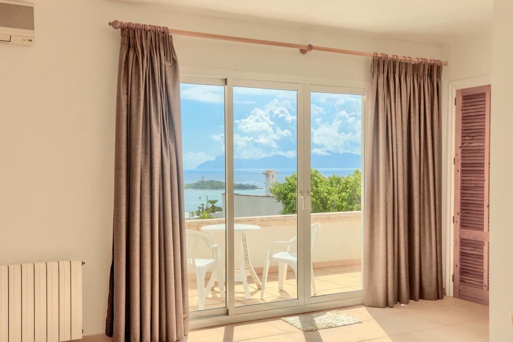 5 bedroom Villa for sale in Alcudia with pool garage - € 2,275,000 (Ref: 9533279)