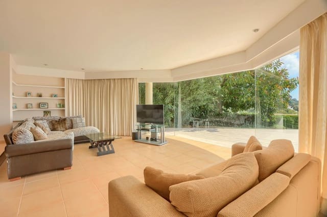 5 makuuhuone Huvila myytävänä paikassa Alcúdia mukana uima-altaan 
autotalli - 2 275 000 € (Ref: 9533279)