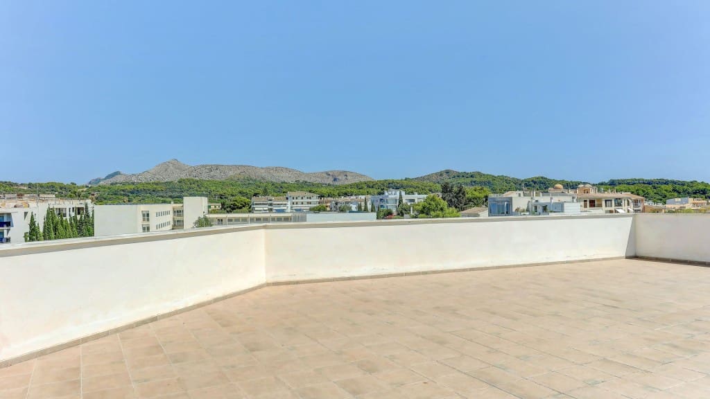 3 soverom Penthouse til salgs i Puerto de Alcudia med garasje - € 1 300 000 (Ref: 9533280)