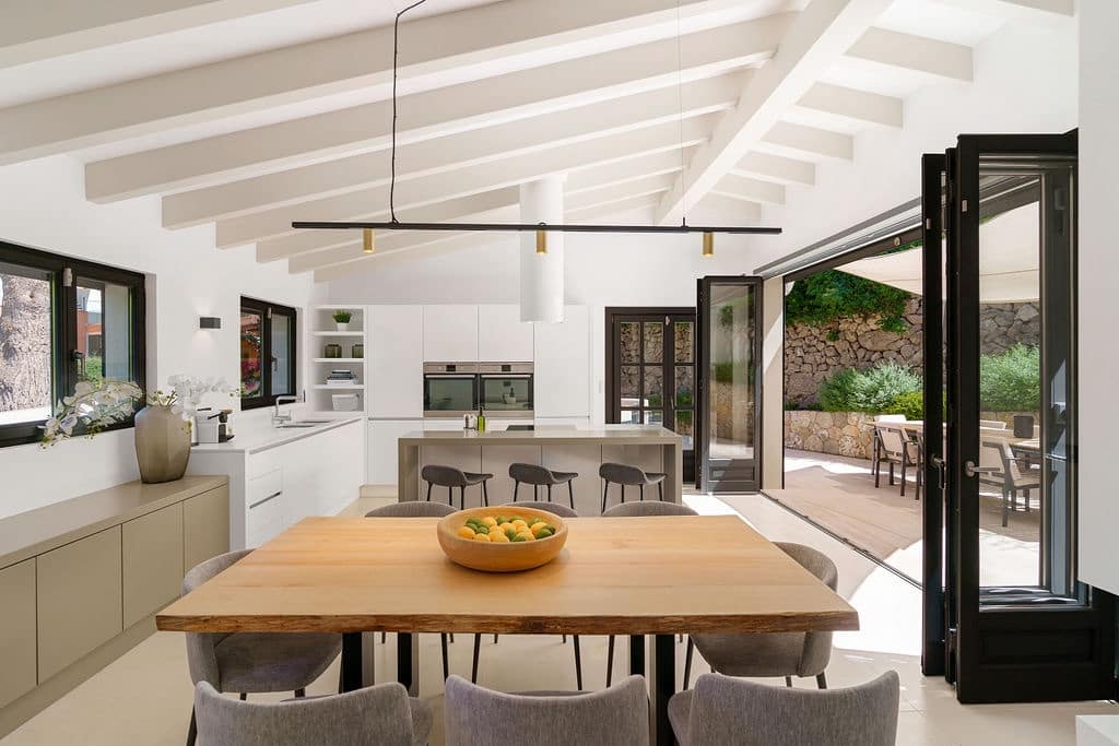 4 soverom Villa til salgs i Puerto de Andratx med svømmebasseng garasje - € 3 950 000 (Ref: 9533281)