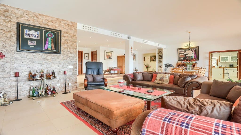 6 chambre Finca/Maison de Campagne à vendre à Puntiro avec piscine garage - 2 250 000 € (Ref: 9533288)