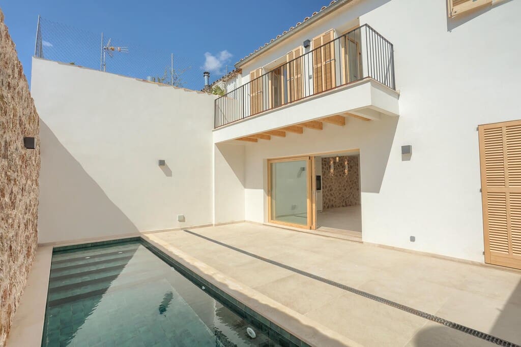 Casa de 4 habitaciones en Pollensa / Pollença en venta con piscina - 1.530.000 € (Ref: 9533292)