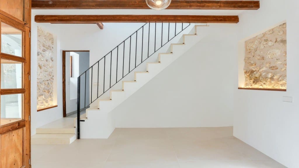 4 bedroom Townhouse for sale in Campanet with pool - € 1,090,000 (Ref: 9533295)