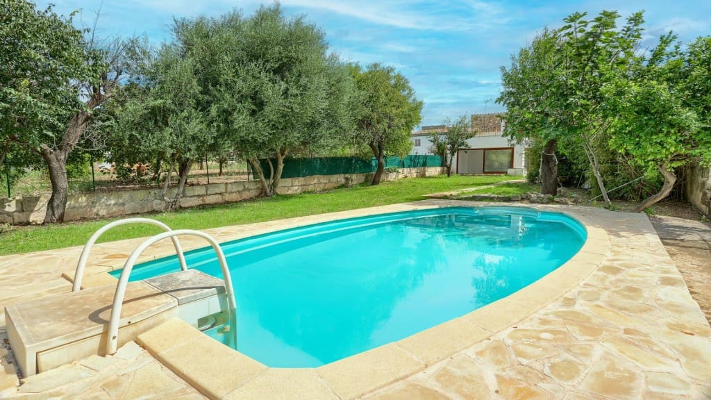 4 bedroom Townhouse for sale in Campanet with pool - € 1,090,000 (Ref: 9533295)