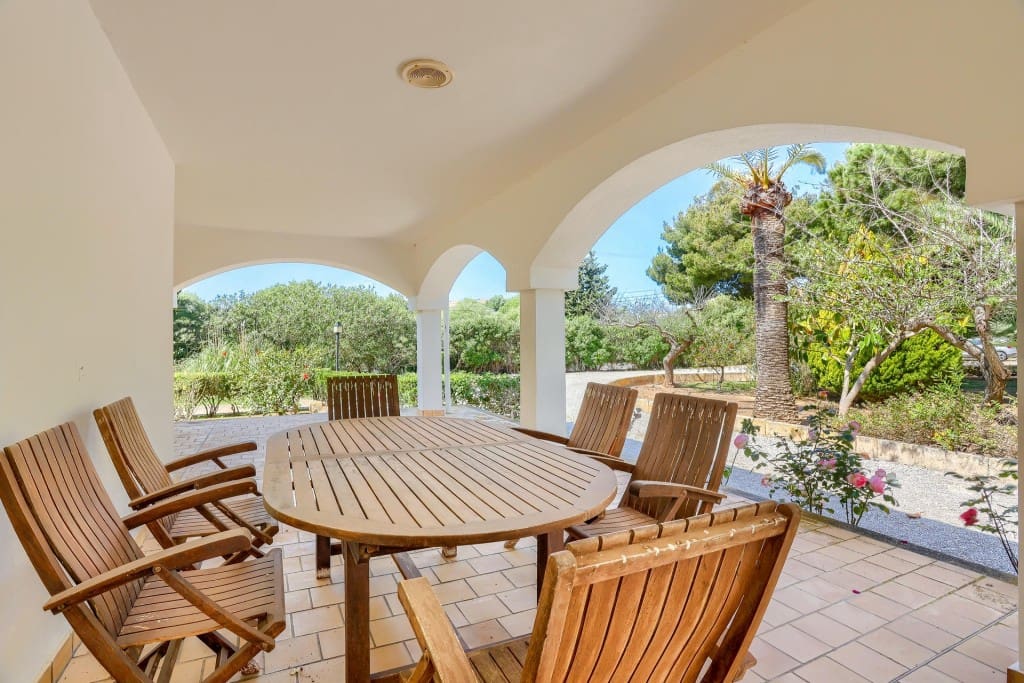 5 bedroom Finca/Country House for sale in Alcudia with pool garage - € 3,200,000 (Ref: 9533303)