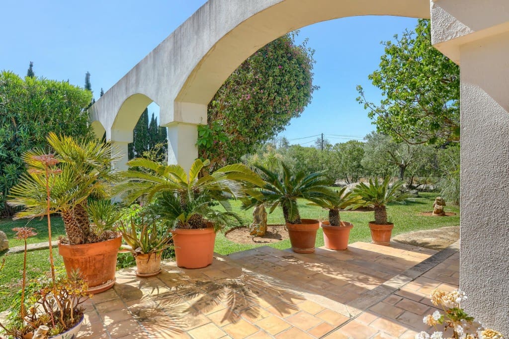 5 bedroom Finca/Country House for sale in Alcudia with pool garage - € 3,200,000 (Ref: 9533303)