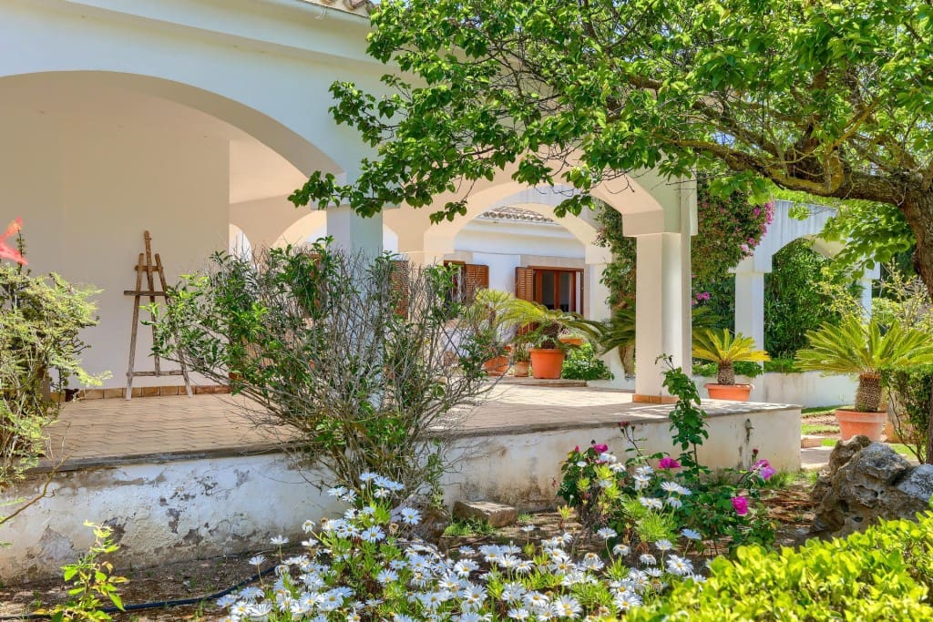 5 bedroom Finca/Country House for sale in Alcudia with pool garage - € 3,200,000 (Ref: 9533303)