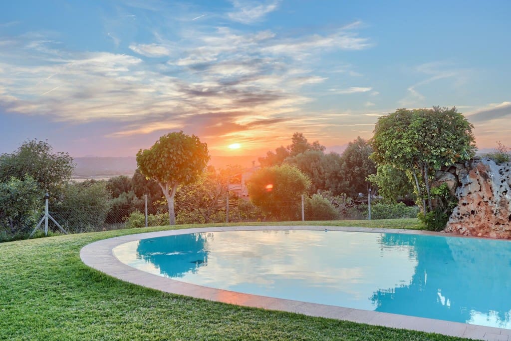 5 soveværelse Finca/Landehus til salg i Manacor med swimmingpool garage - € 1.998.000 (Ref: 9594735)