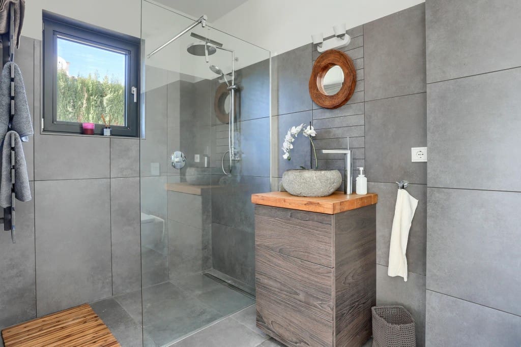 5 bedroom Villa for sale in Mal Pas-Bon Aire with pool garage - € 2,990,000 (Ref: 9594736)