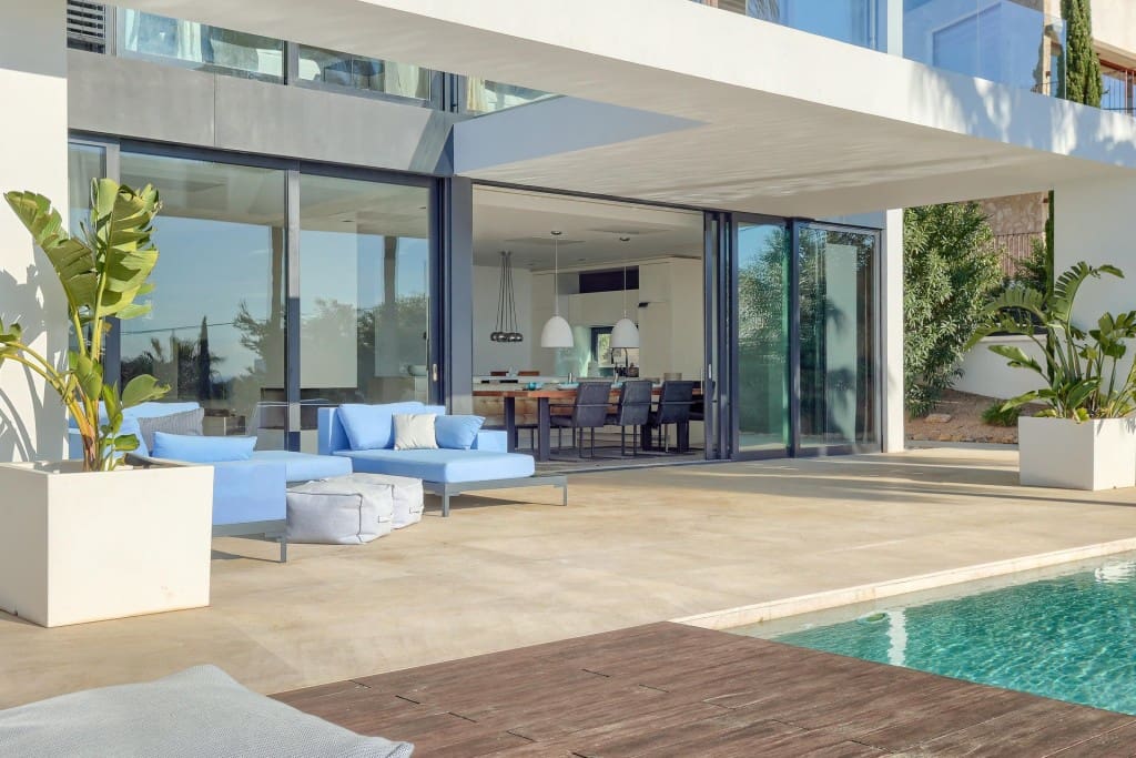 5 bedroom Villa for sale in Mal Pas-Bon Aire with pool garage - € 2,990,000 (Ref: 9594736)