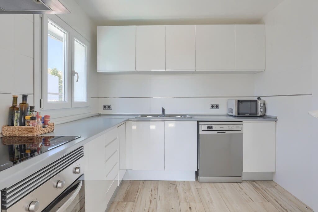 4 slaapkamer Villa te koop in Pollensa / Pollenca met zwembad garage - € 1.395.000 (Ref: 9637188)