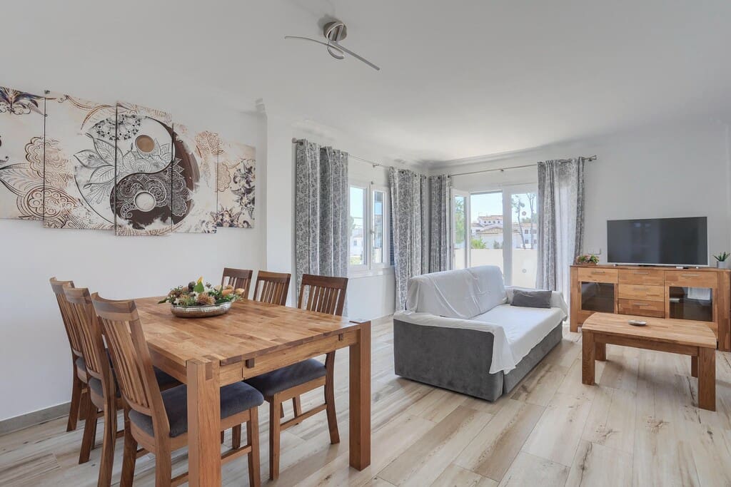 4 slaapkamer Villa te koop in Pollensa / Pollenca met zwembad garage - € 1.395.000 (Ref: 9637188)