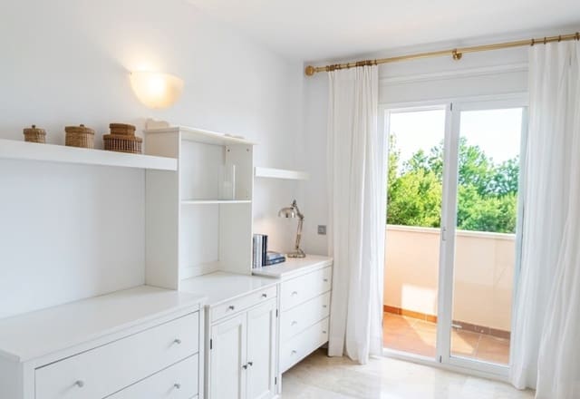 3 quarto Apartamento para venda em Llucmajor com piscina garagem - 570 000 € (Ref: 9694852)