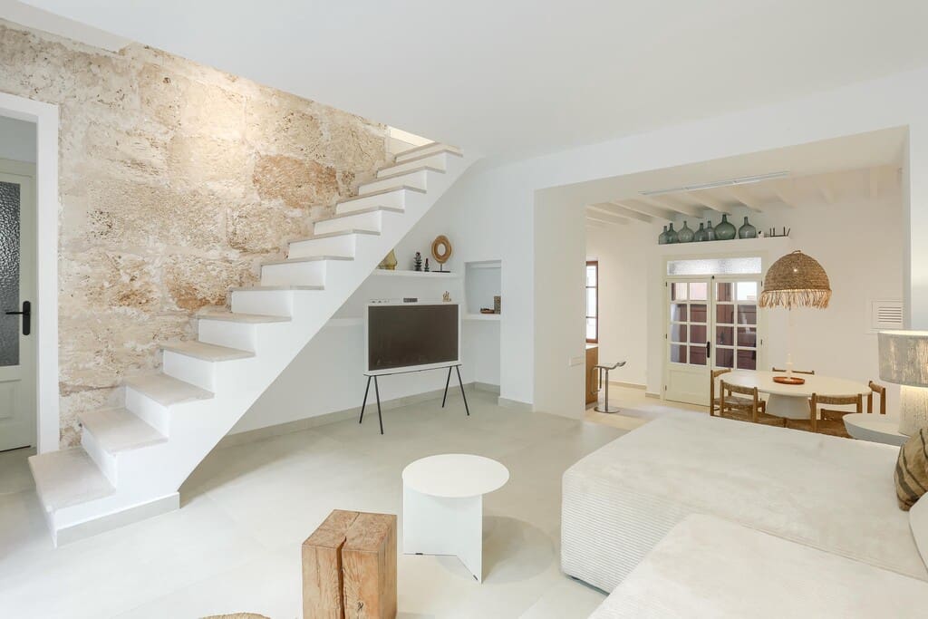 3 bedroom Townhouse for sale in Alcudia - € 1,190,000 (Ref: 9721372)