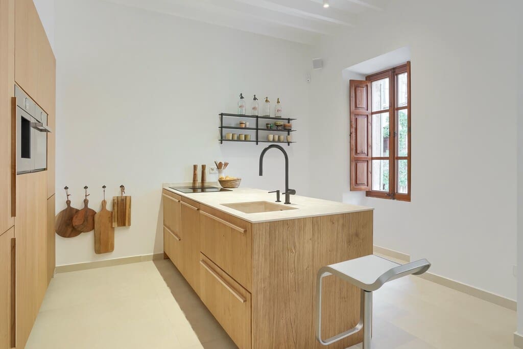 3 bedroom Townhouse for sale in Alcudia - € 1,190,000 (Ref: 9721372)