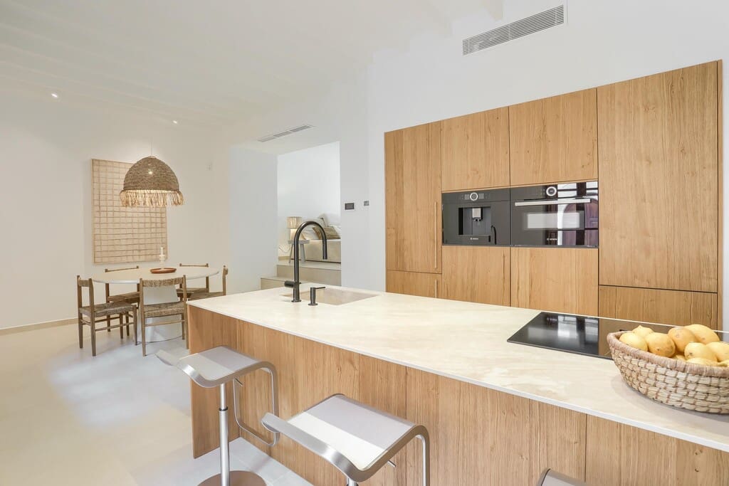 3 bedroom Townhouse for sale in Alcudia - € 1,190,000 (Ref: 9721372)