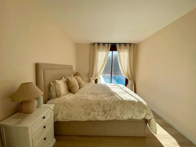 4 quarto Moradia para venda em Bunyola com piscina garagem - 1 980 000 € (Ref: 9735369)