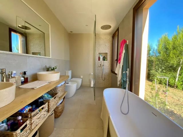 4 quarto Moradia para venda em Bunyola com piscina garagem - 1 980 000 € (Ref: 9735369)