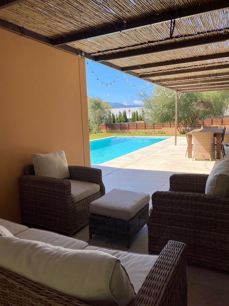 4 bedroom Villa for sale in Bunyola with pool garage - € 1,980,000 (Ref: 9735369)