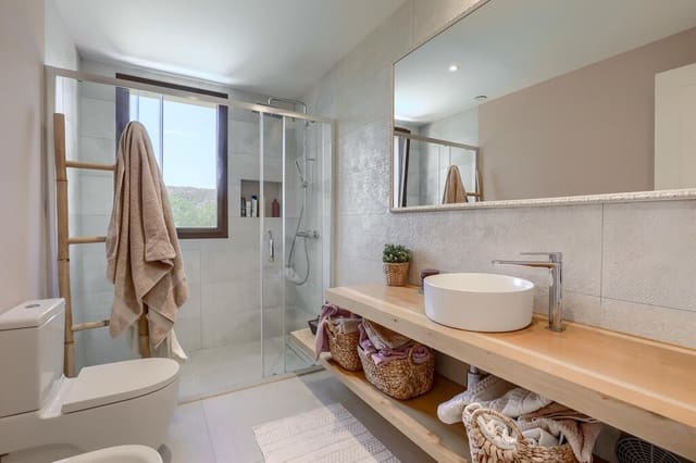 4 soveværelse Villa til salg i Bunyola med swimmingpool garage - € 1.800.000 (Ref: 9735369)