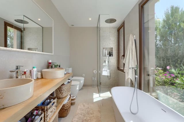 4 soveværelse Villa til salg i Bunyola med swimmingpool garage - € 1.800.000 (Ref: 9735369)