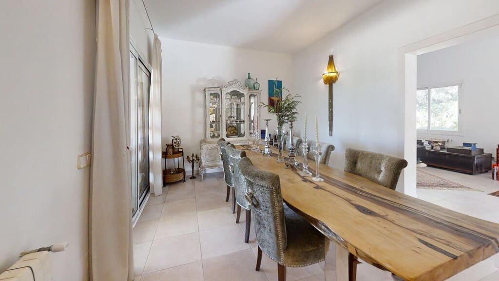 4 soverom Villa til salgs i Santa Ponsa med svømmebasseng garasje - € 2 800 000 (Ref: 9758711)