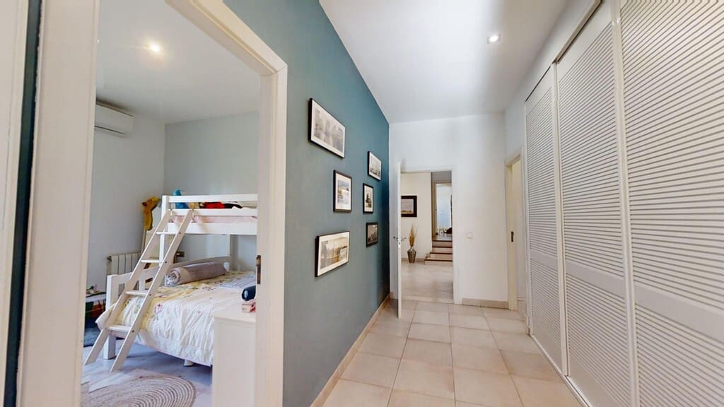 4 soverom Villa til salgs i Santa Ponsa med svømmebasseng garasje - € 2 800 000 (Ref: 9758711)