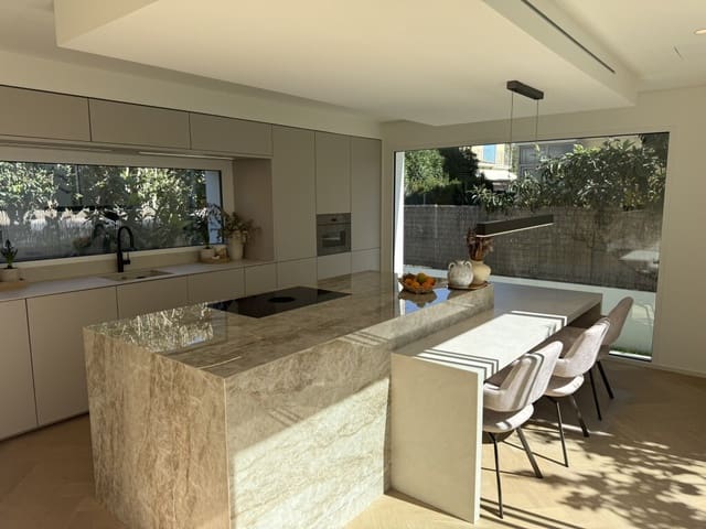 6 Zimmer Villa zu verkaufen in Palma de Mallorca mit Pool Garage - 4.500.000 € (Ref: 9761810)