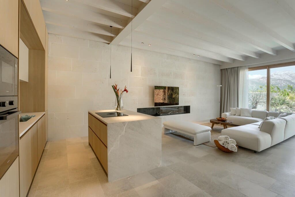 4 sypialnia Dom na sprzedaż w Campanet z basenem garażem - 1 980 000 € (Ref: 9761811)