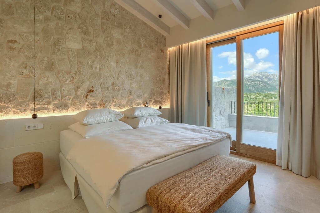 4 sypialnia Dom na sprzedaż w Campanet z basenem garażem - 1 980 000 € (Ref: 9761811)