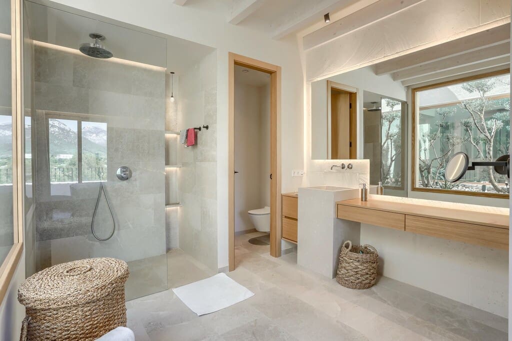 4 sypialnia Dom na sprzedaż w Campanet z basenem garażem - 1 980 000 € (Ref: 9761811)