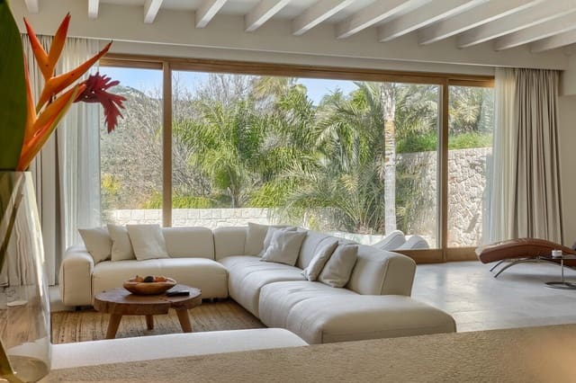 4 sypialnia Dom na sprzedaż w Campanet z basenem garażem - 1 980 000 € (Ref: 9761811)