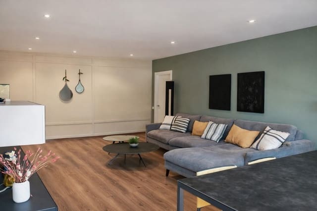 4 Zimmer Apartment zu verkaufen in Palma de Mallorca mit Pool Garage - 960.000 € (Ref: 9777832)