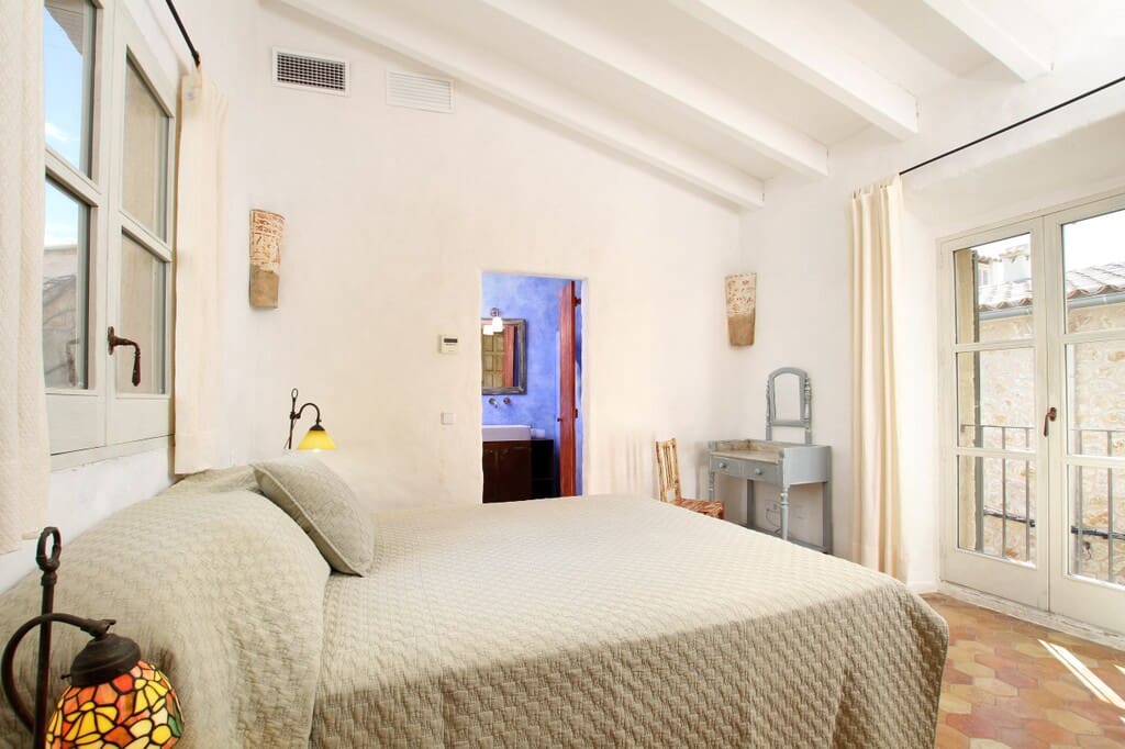 4 bedroom Townhouse for sale in Pollensa / Pollenca - € 1,100,000 (Ref: 9831265)