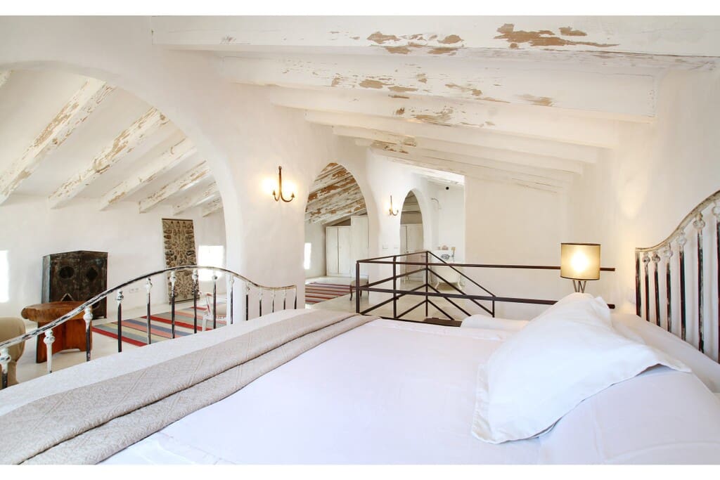 4 bedroom Townhouse for sale in Pollensa / Pollenca - € 1,100,000 (Ref: 9831265)