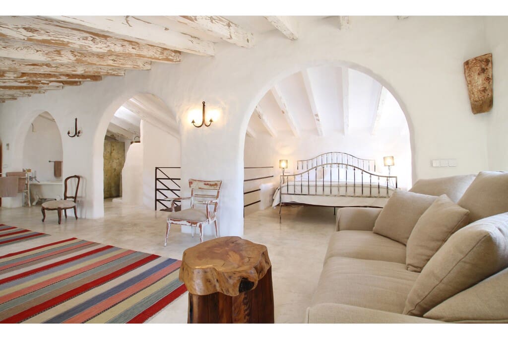 4 bedroom Townhouse for sale in Pollensa / Pollenca - € 1,100,000 (Ref: 9831265)