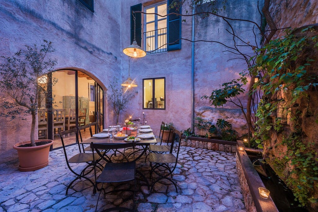 4 bedroom Townhouse for sale in Pollensa / Pollenca - € 1,100,000 (Ref: 9831265)
