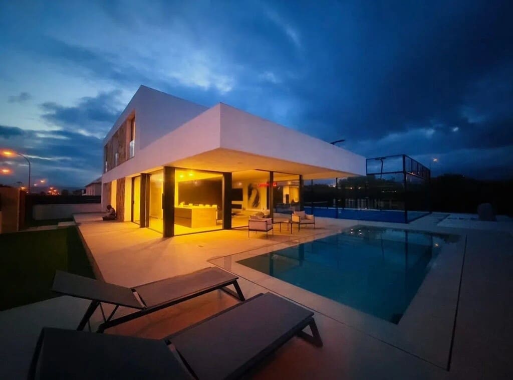 4 bedroom Villa for sale in Marratxi with pool garage - € 2,150,000 (Ref: 9842717)