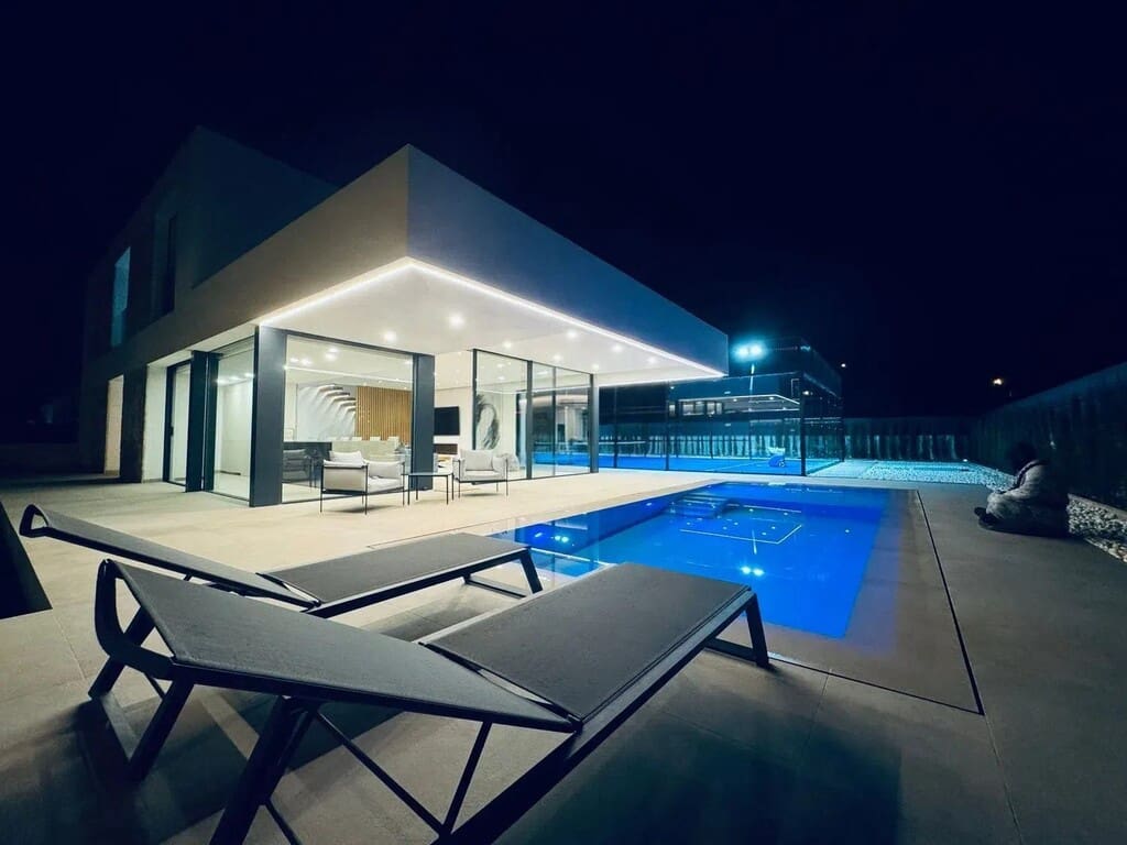 4 bedroom Villa for sale in Marratxi with pool garage - € 2,150,000 (Ref: 9842717)