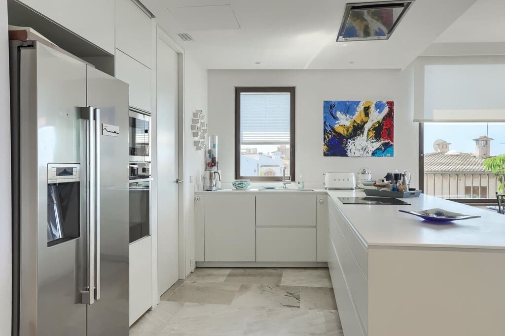 3 sypialnia Apartament na sprzedaż w Palma de Mallorca z basenem garażem - 1 650 000 € (Ref: 9845234)